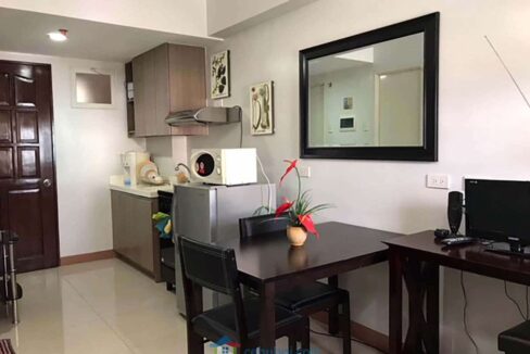 Fully Furnished Studio For Rent in La Guardia Flats 2, Salinas Drive, Lahug, Cebu City