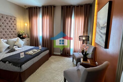 Richwood-Homes-Toledo-Duplex-Model-House-Masters-Bedroom