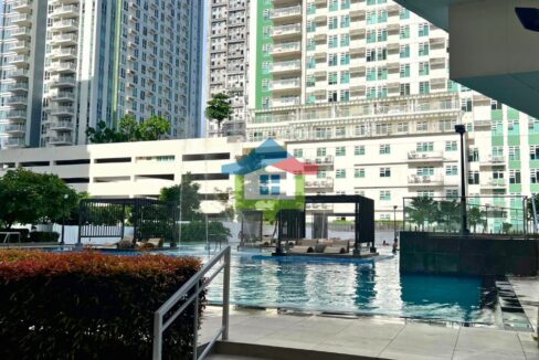 1-Bedroom-Condo-Resale-in-Solinea-Cebu-Ultramarine-Swimming-Pool-2