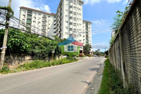 Rush-Sale-Old-House-And-Lot-In-Uptown-Cebu-(3)